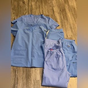 FIGS & Koi Scrubs Ceil Blue size small PETITE